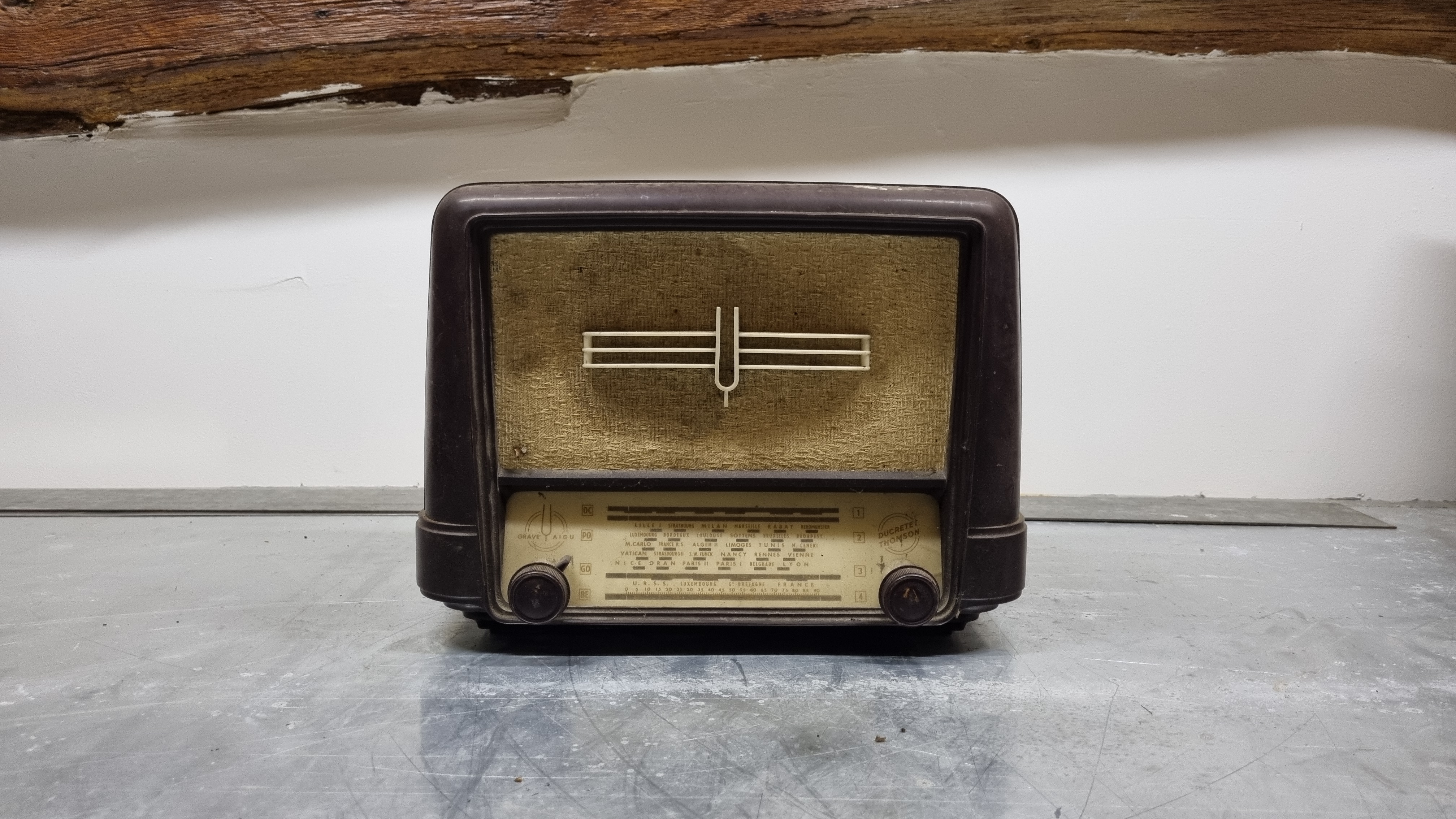 Ducretet-Thomson L2424